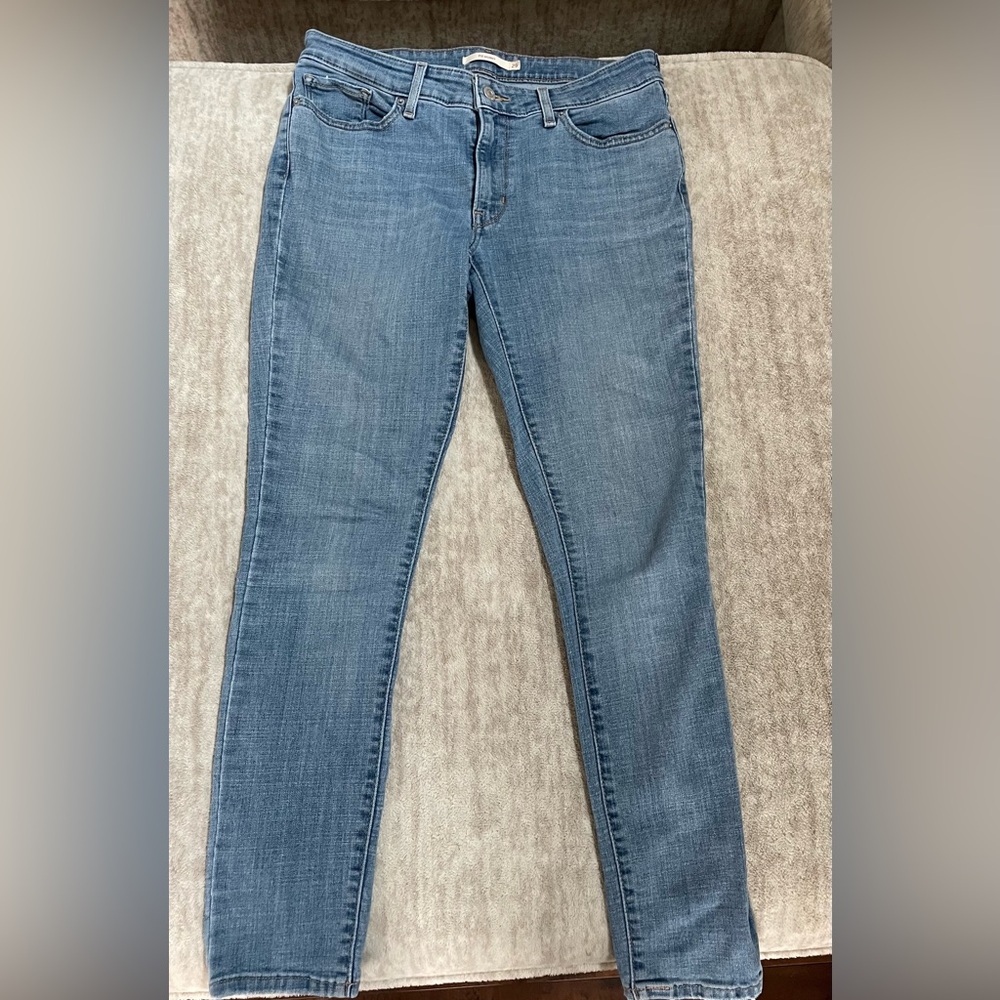 Levi’s 711 Skinny Women’s blue jeans